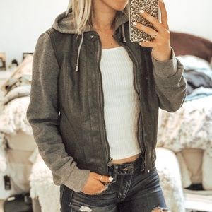 Women’s hooded jacked